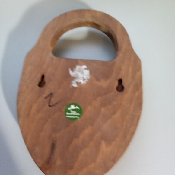 Three Mountaineers Key Holder Wooden - Picture 3 of 7